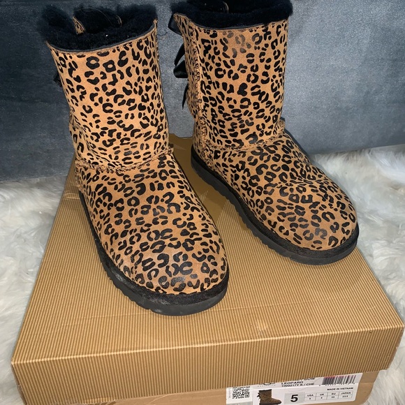 UGG Shoes - Cheetah Uggs